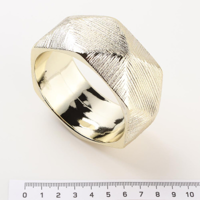 /tmp/v8_Lr0IIr_83bc.2246 золото